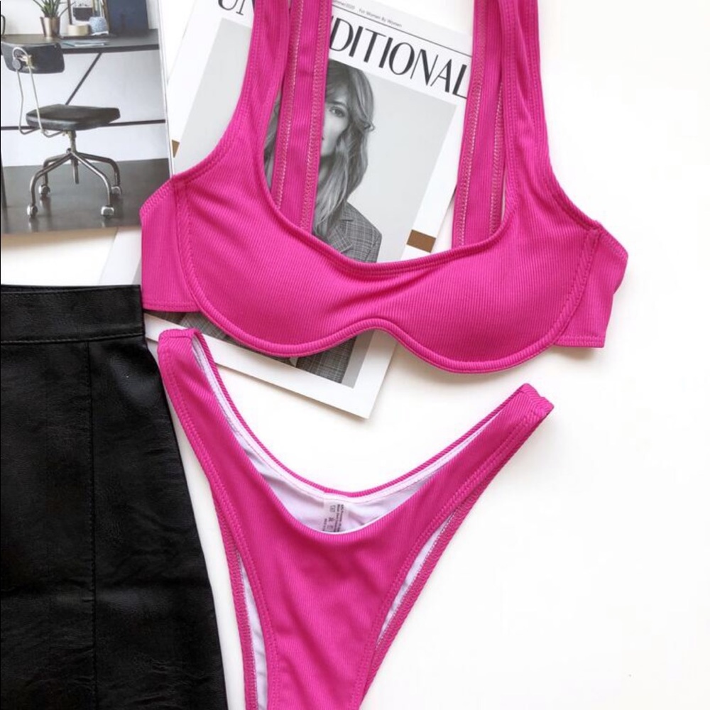 Pink ribbed underwire bikini